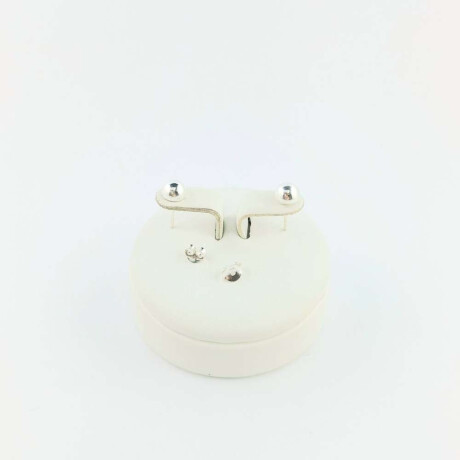 Par de caravanas media perla en plata 925