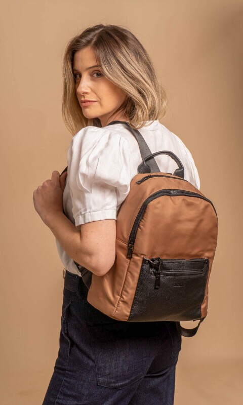 MOCHILA ORQUIDIA CAJU