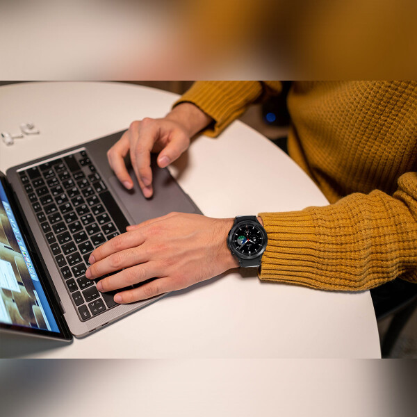 Reloj Samsung Galaxy Watch4 R890 Classic Bluetooth 46mm SMARTWATCH SAMSUNG 4 R890 46MM NEGRO