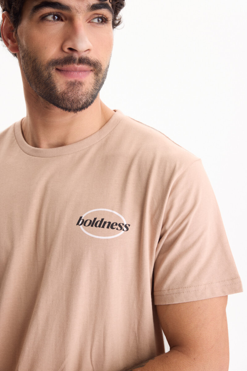 Remera Boldness Beige