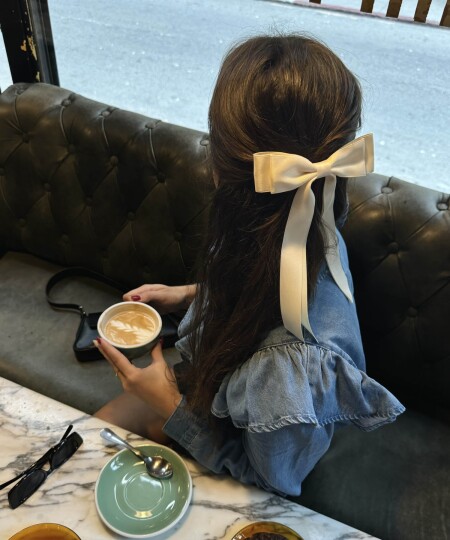 BROCHE SILKY BOW BEIGE