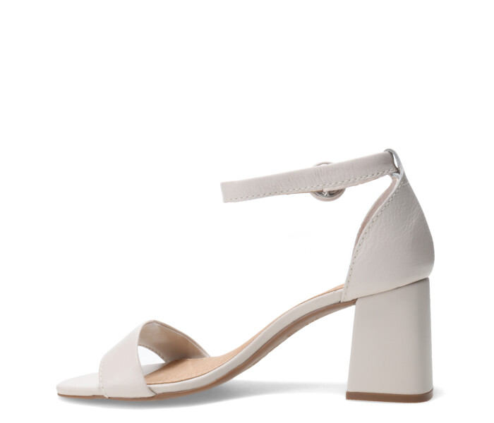 Sandalia con taco Offwhite