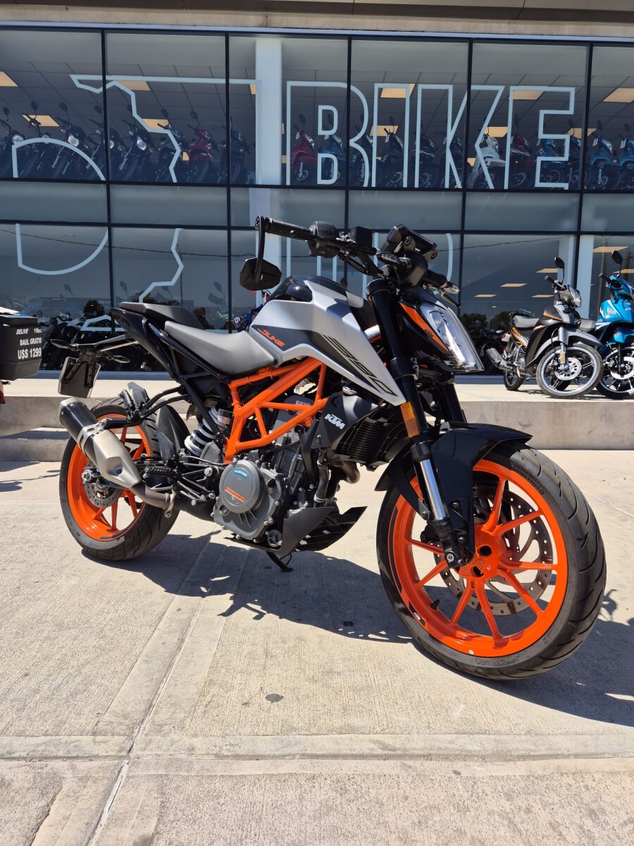 KTM Duke 390 Usada - Reserva 
