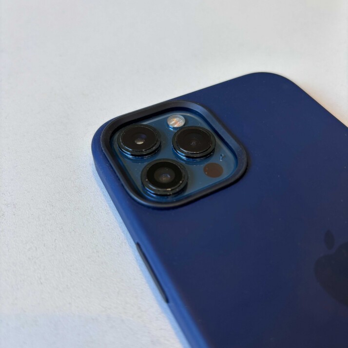 iPhone 12 Pro Max 128 GB - Pacific Blue iPhone 12 Pro Max 128 GB - Pacific Blue