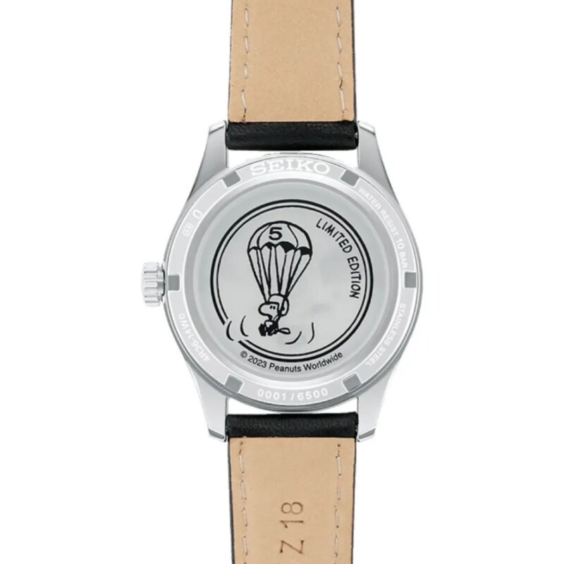 Reloj Seiko 5 Sports X Peanuts Snoopy Parachute SRPK27K1 Edición Limitada Negro