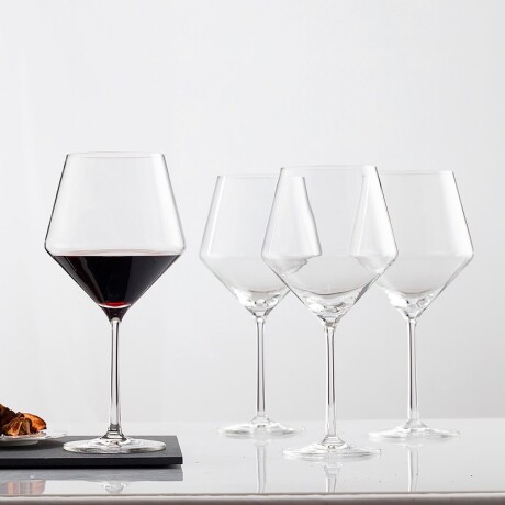 Juego De 4 Copas De Vino Cristal Edelita 680ML Juego De 4 Copas De Vino Cristal Edelita 680ML
