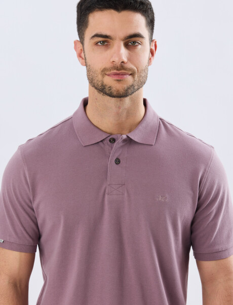 REMERA POLO LISA PIQUÉ Uva