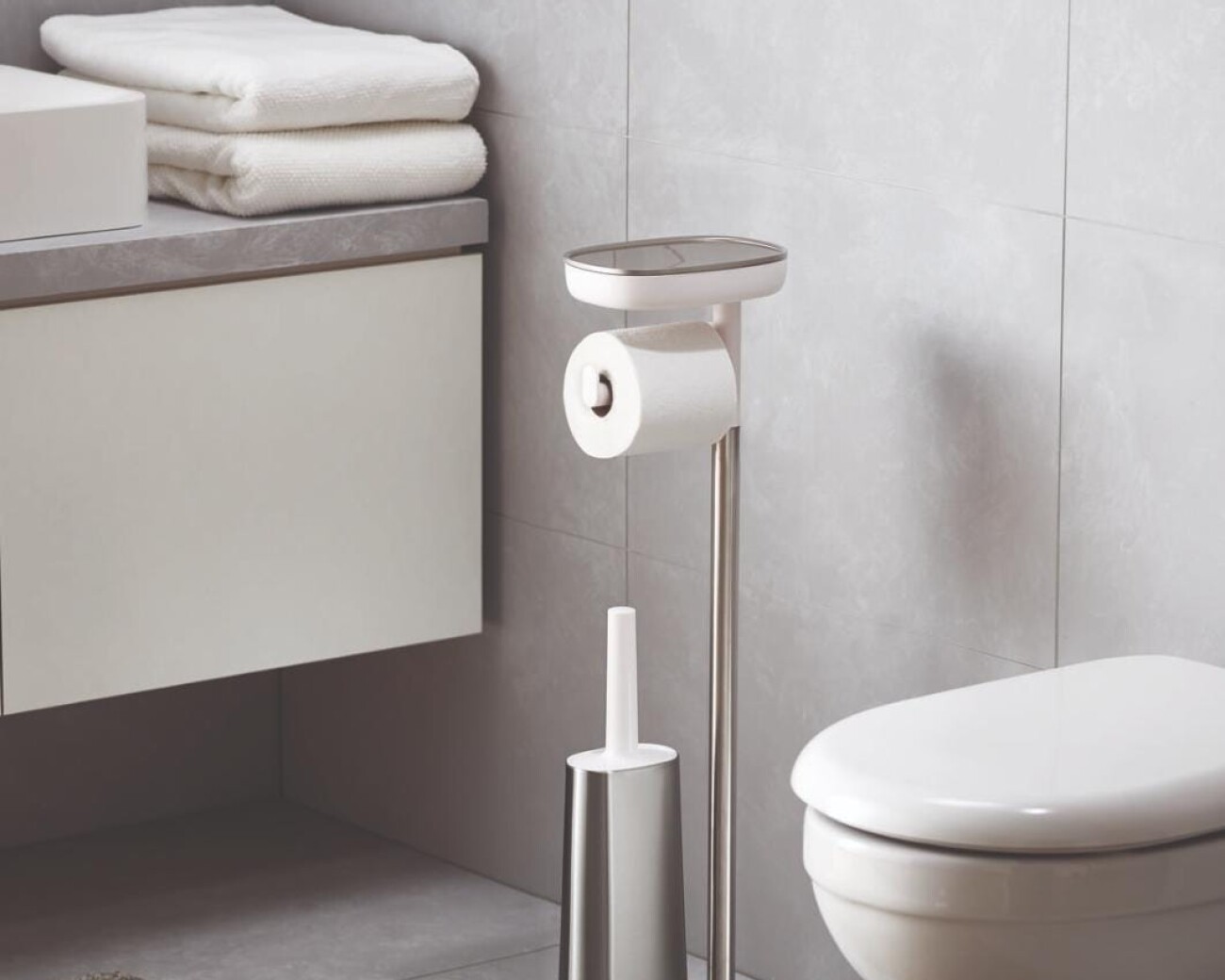 Soporte Portarrollos con Escobilla Flex™ Joseph Joseph EasyStore Soporte Portarrollos con Escobilla Flex™ Joseph Joseph EasyStore