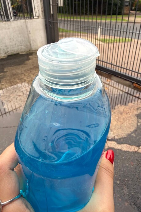 Imperfectos - Jabón líquido Fax ocean x 1.8L Imperfectos - Jabón líquido Fax ocean x 1.8L