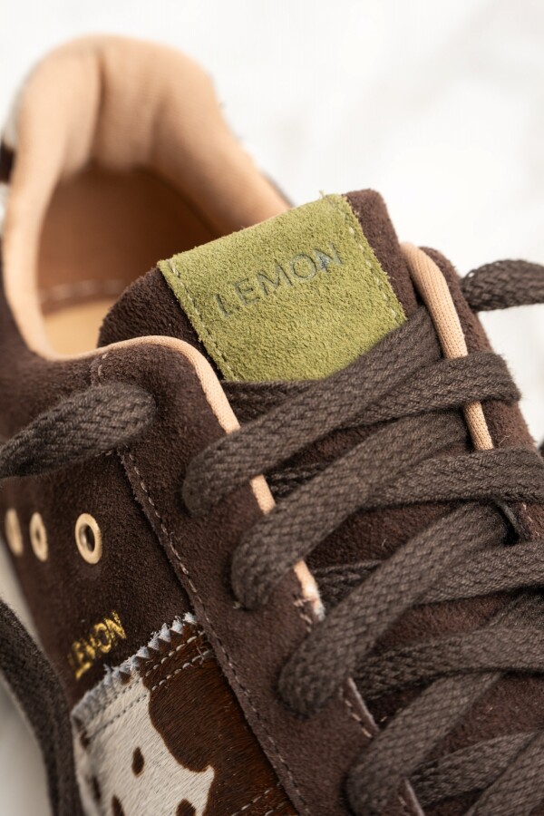 Zapatilla Gamuza Animal Print Vaca Marron