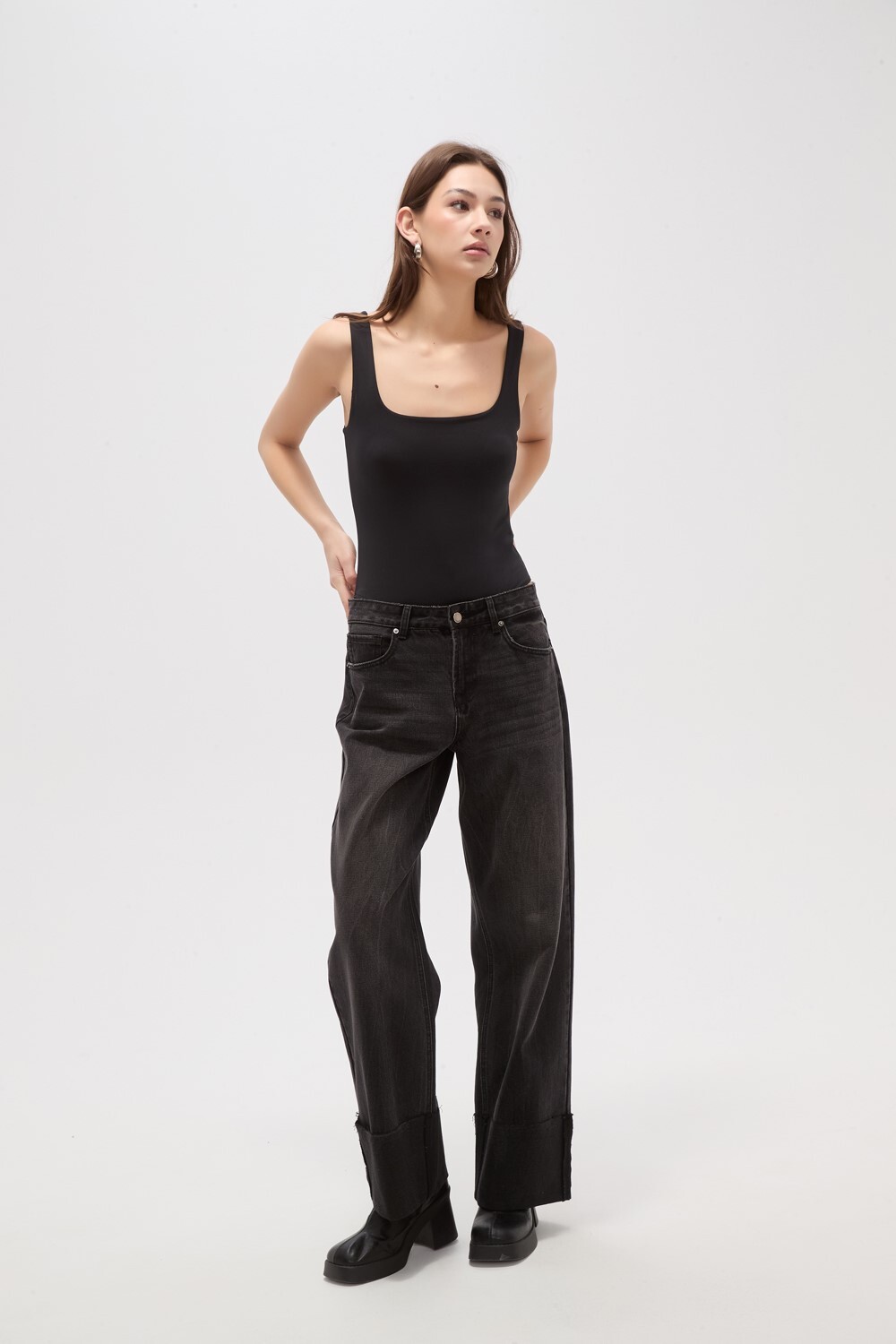 Pantalon Iarala Gris Medio