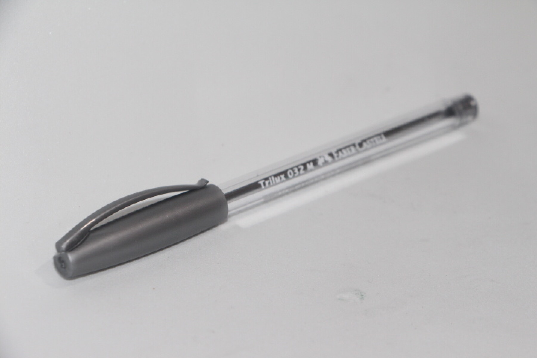 BOLIGRAFO FABER CASTELL TRILUX - COLOR GRIS 