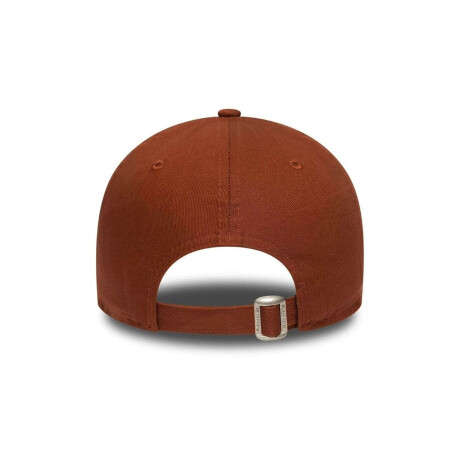 Gorra League Essential 9Forty Neyyan Unisex Chocolate