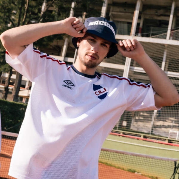 GORRO PILUSO Umbro 001