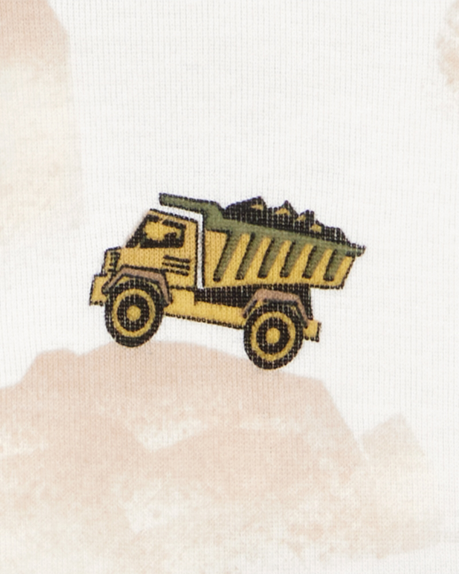 Pijama cuatro piezas de algodón, dos bermudas y dos remeras, diseño constructor Pijama cuatro piezas de algodón, dos bermudas y dos remeras, diseño constructor