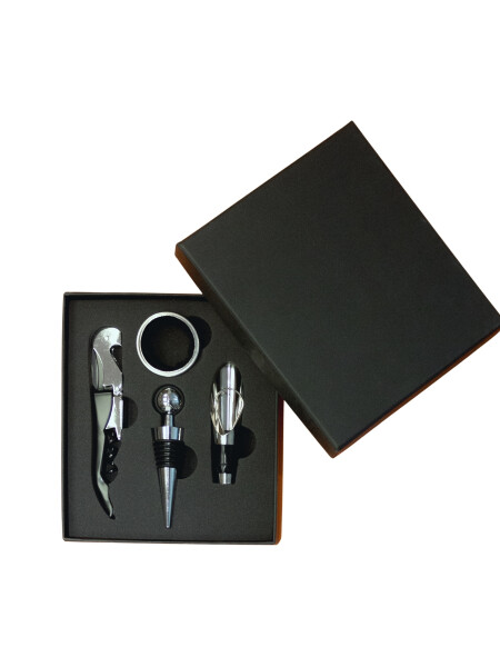 SET DE ACCESORIOS PARA VINO logo estampado en la tapa de la caja SET DE ACCESORIOS PARA VINO logo estampado en la tapa de la caja