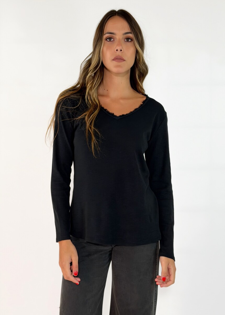 REMERA LOEN - NEGRO 