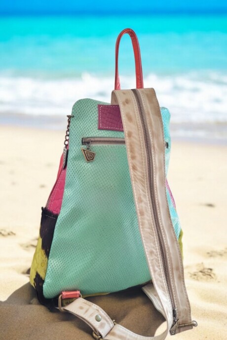 Mochila Lucy Multicolor Con Arte Pintado A Mano Mochila Lucy Multicolor Con Arte Pintado A Mano