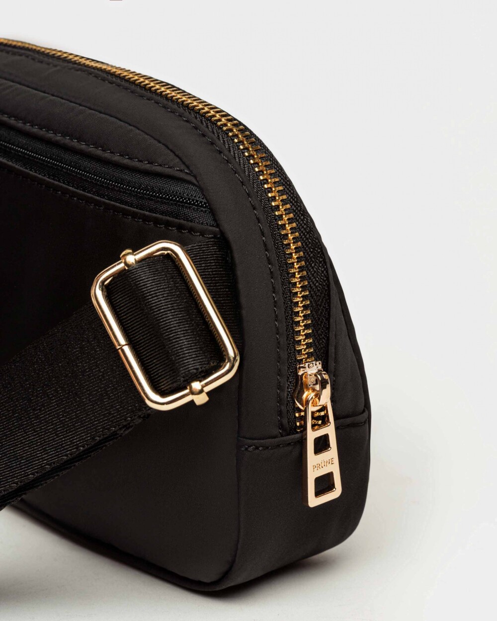 Riñonera Keep en nylon Negro