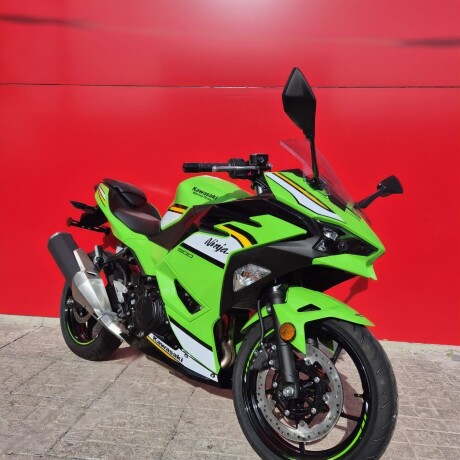Kawasaki Ninja 500 ABS Verde