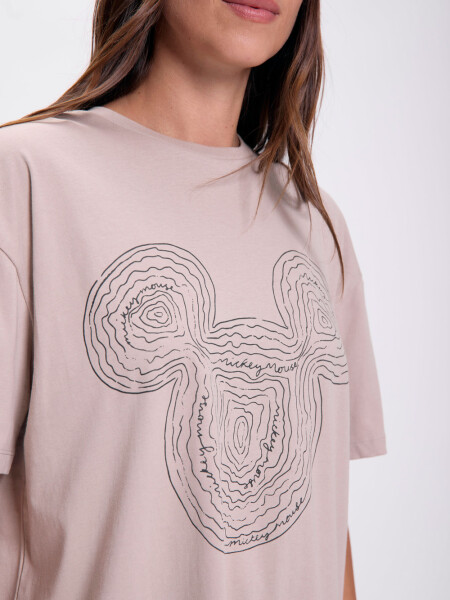 Remera oversize estampa Visón