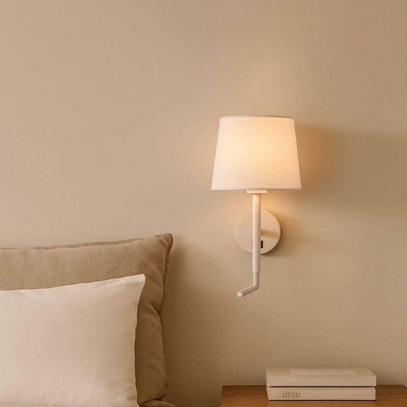 LUMINARIA DE PARED SIRA Luminaria de Pared Sira con lector.