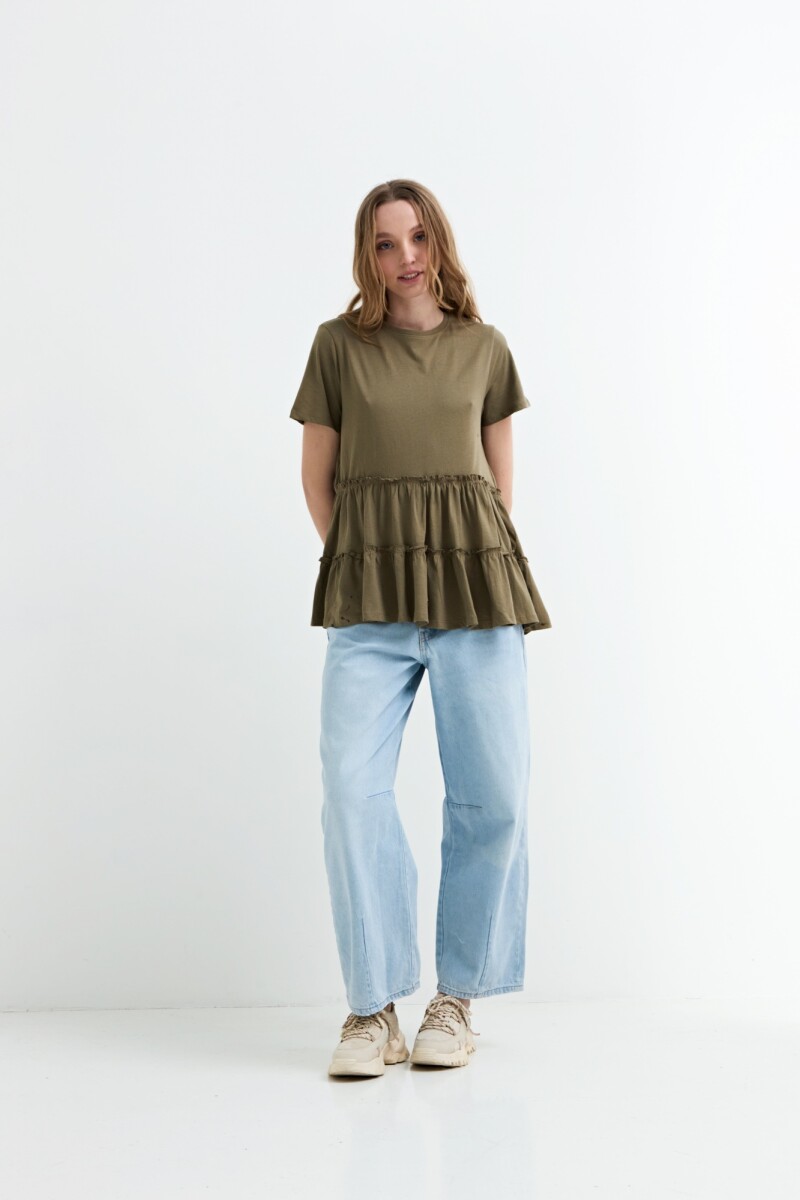 Remera con volados VERDE OLIVA