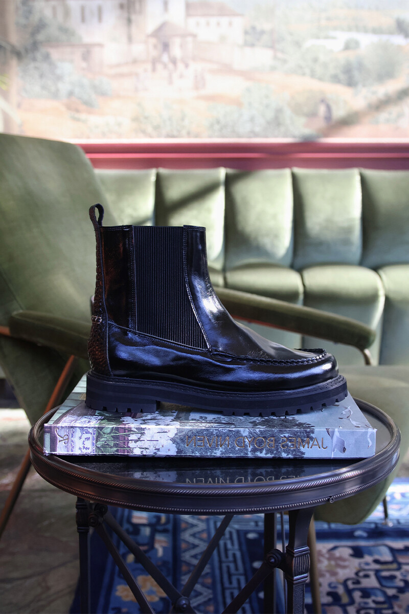 Bota Manchester Negro