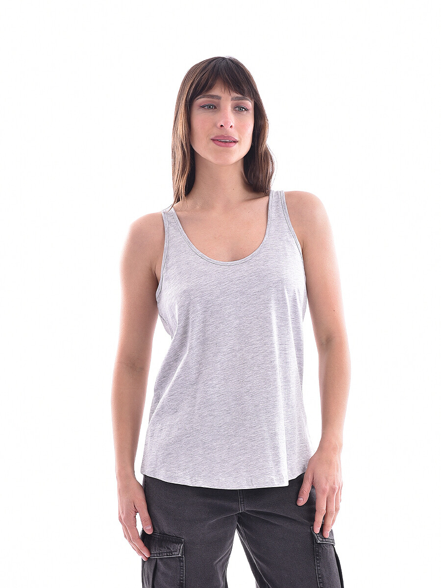 MUSCULOSA BÁSICA LAURA - GRIS 