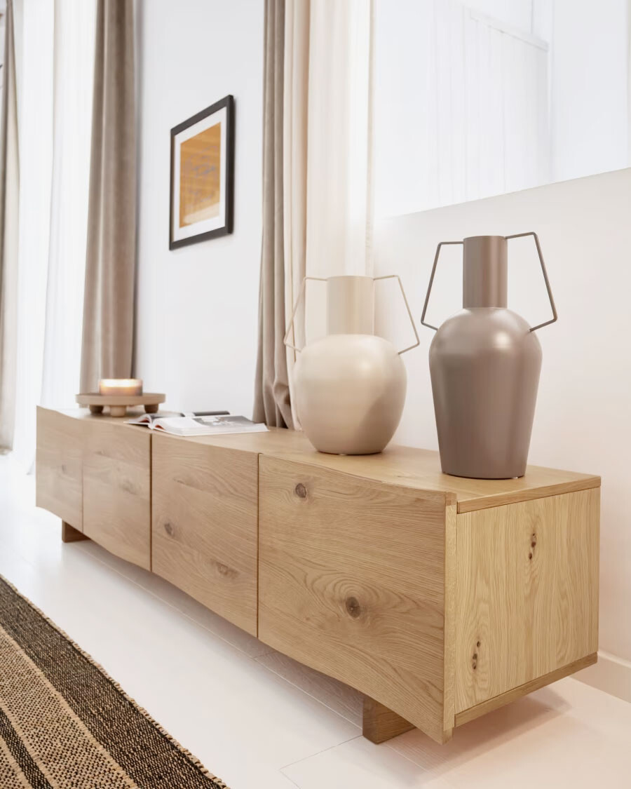 Mueble TV Rasha 4 puertas de chapa de roble con acabado natural 200 x 45 cm Mueble TV Rasha 4 puertas de chapa de roble con acabado natural 200 x 45 cm