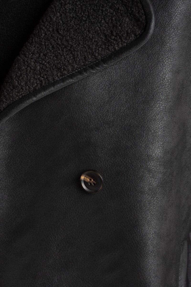 Gamulán Con Corderito Negro