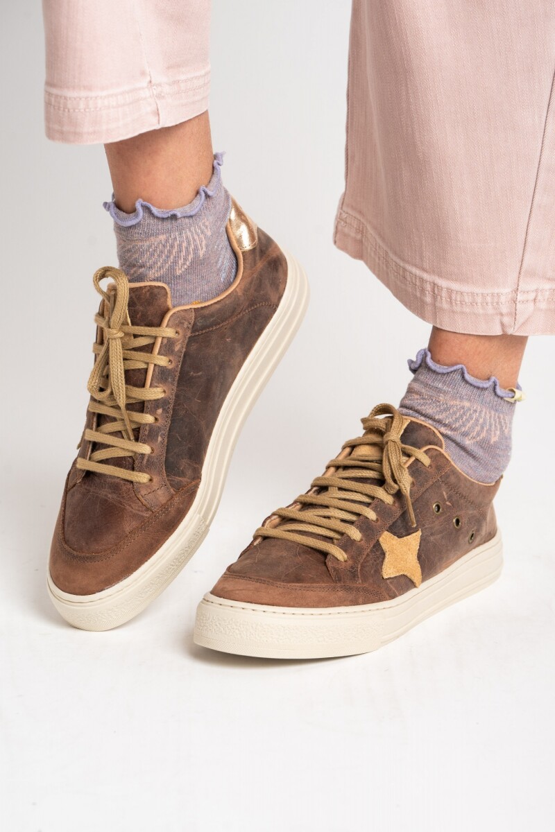 Zapatilla Cuero Chocolate