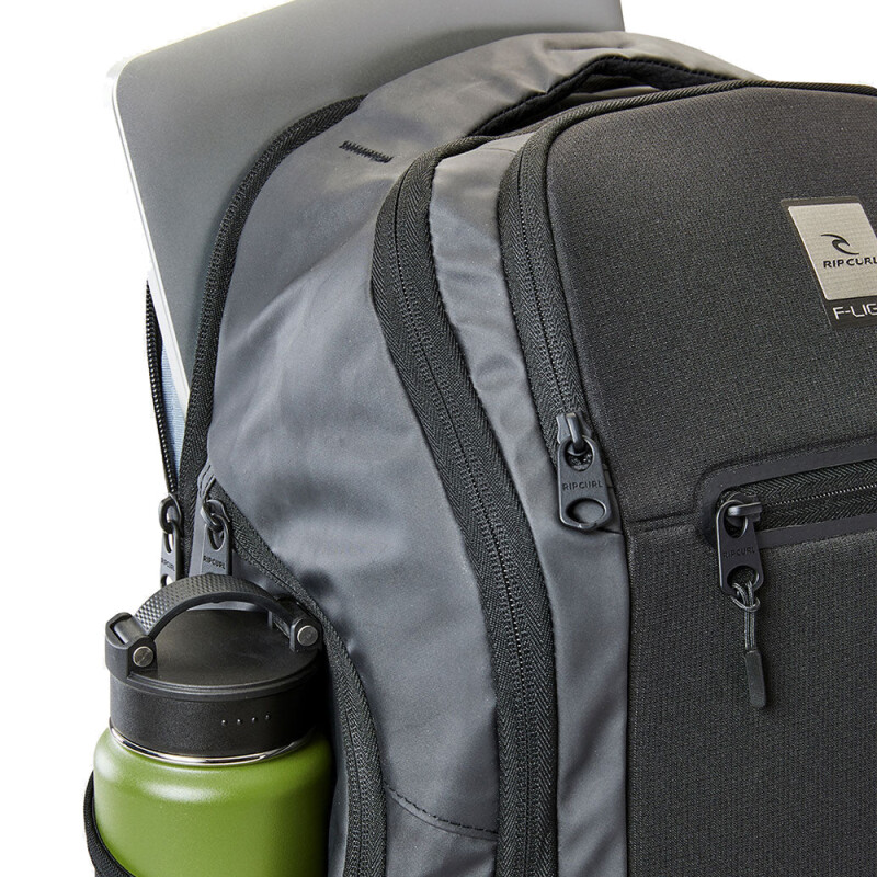 Mochila Rip Curl F-Light Searcher 45L - Negro Mochila Rip Curl F-Light Searcher 45L - Negro