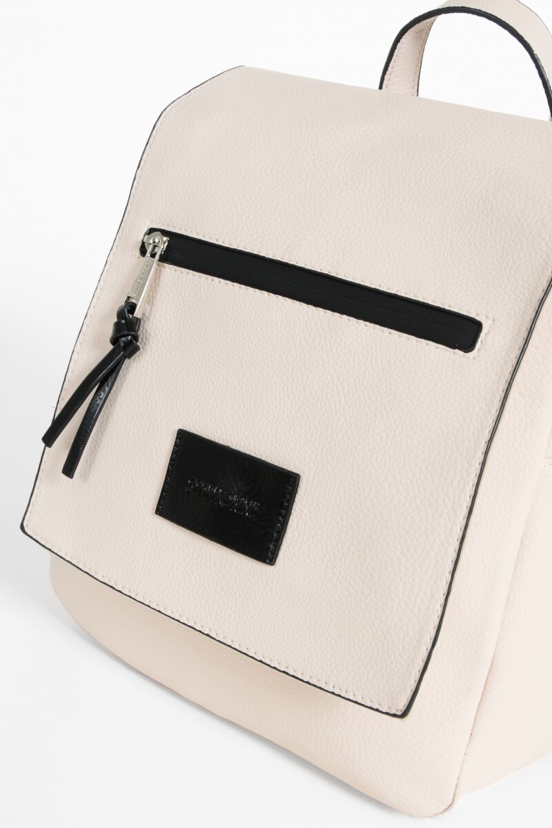 Mochila con tapa crudo