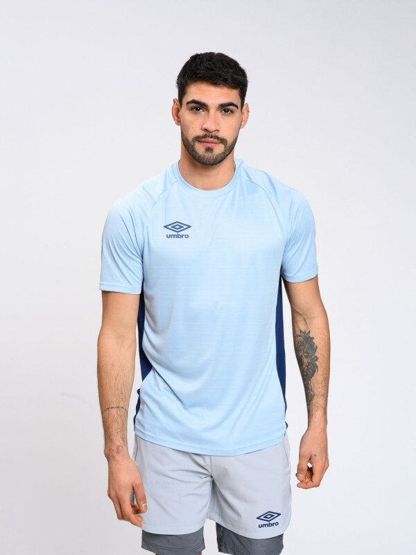 REMERA TRINY HOMBRE Umbro Hombre 071