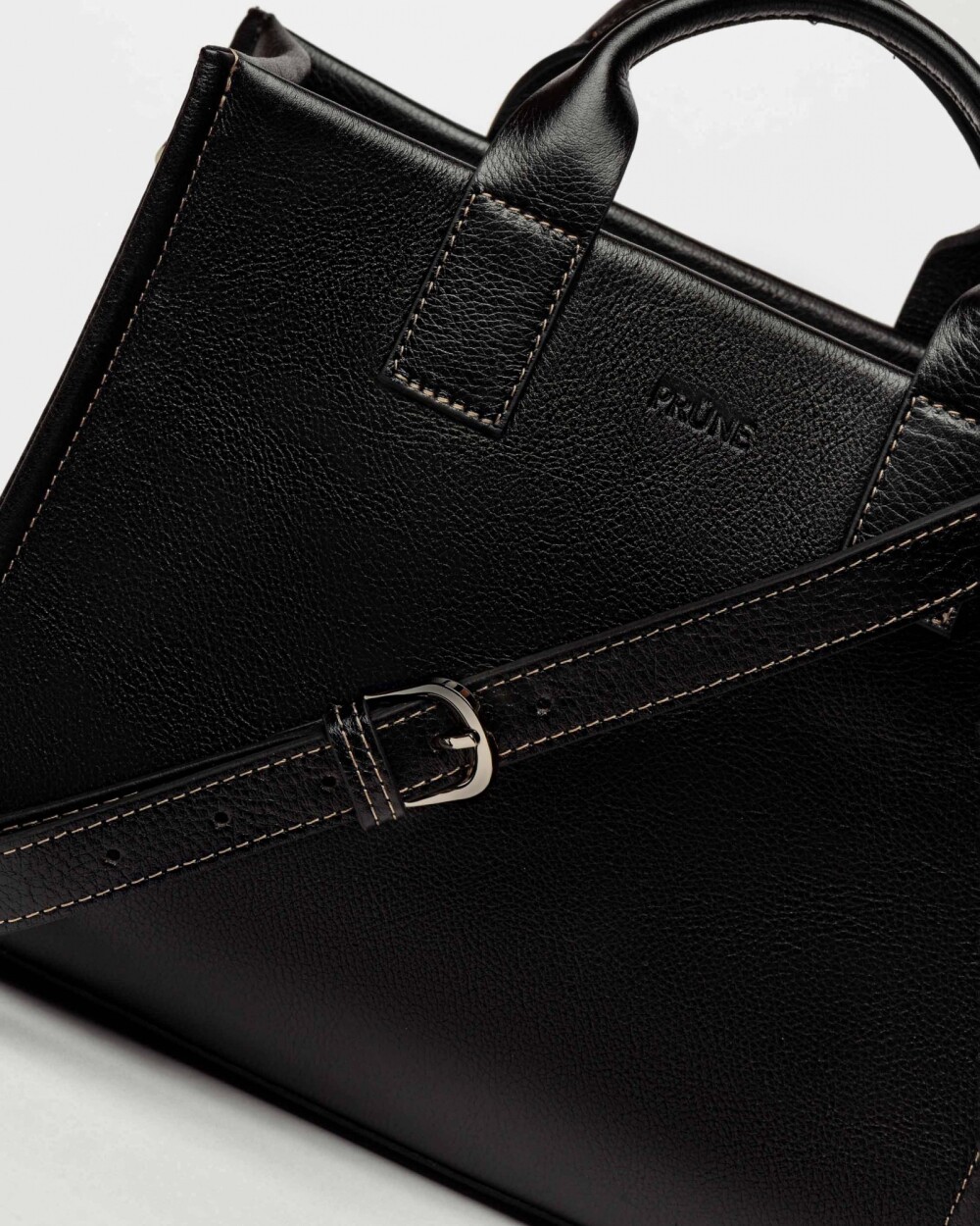 Cartera de mano Capri en cuero liso vegetal Negro