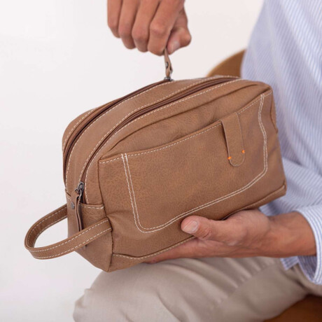 Neceser Pirineos Castaño