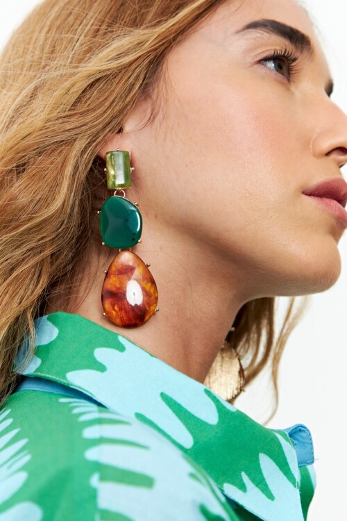 Caravanas largas piedras acrílico multicolor