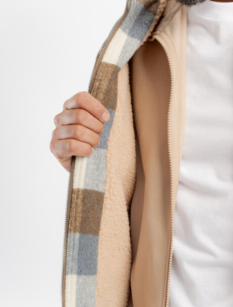 Sobrecamisa cuadros de sherpa beige