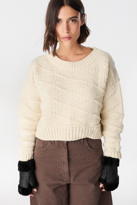 Sweater Crop Crudo