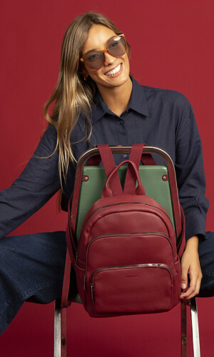 MOCHILA MIDDLETON BORDEAUX MERLOT