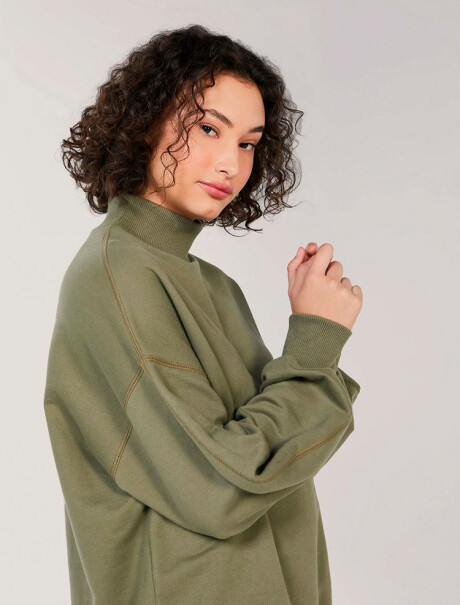 BUZO FEMENINO DE CUELLO ALTO Verde Musgo