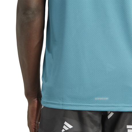 Remera Adidas Brand Love Light Blue