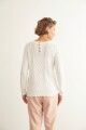 Sweater con estructuras crudo