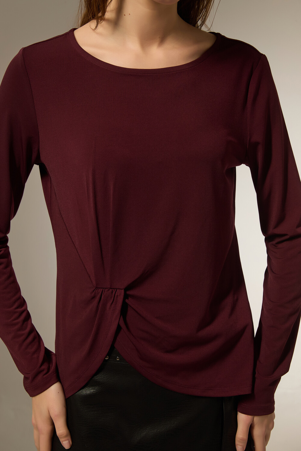 Remera Gader Cereza Oscuro