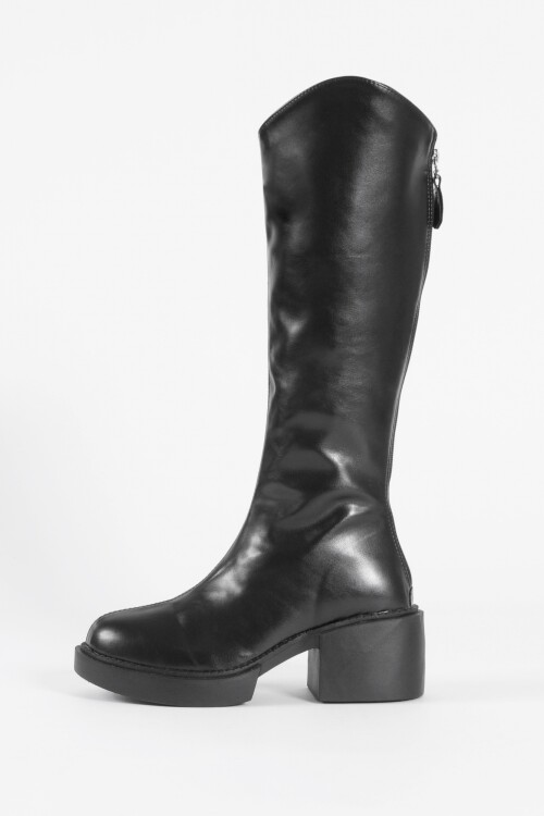 Botas bucaneras negro