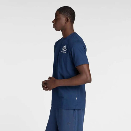 Remera Left Chest Sketch De Hombre Azul