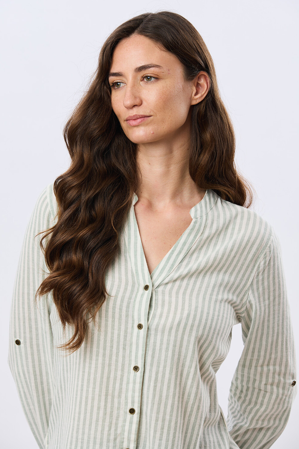 CAMISA DE LINO CUELLO MAO Menta