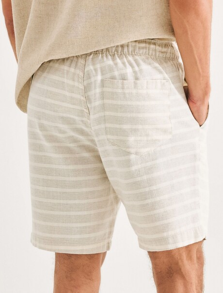 BERMUDA DE RAYAS CON TELA TEXTURIZADA BEIGE