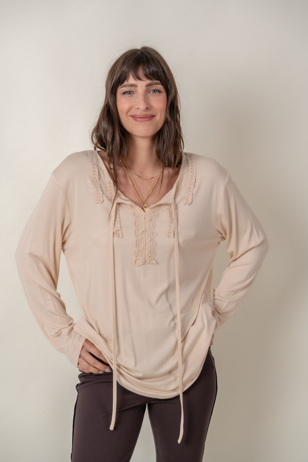 REMERA CENTELLA Beige